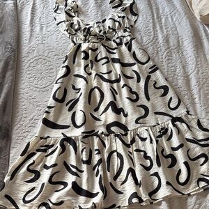 Blu Pepper Geo Print Flutter Stylish Midi Black&White (cream) Dress BNWOT M